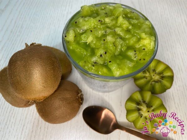 Chia pudding with kiwi puree for babies