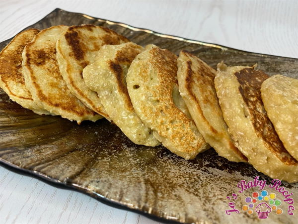 AMERICAN-STYLE PANCAKES WITH COCONUT FOR BABIES