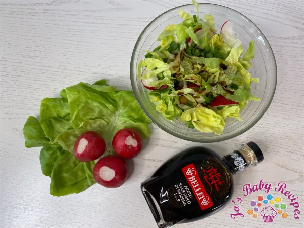 Salad with balsamic steel vinegar